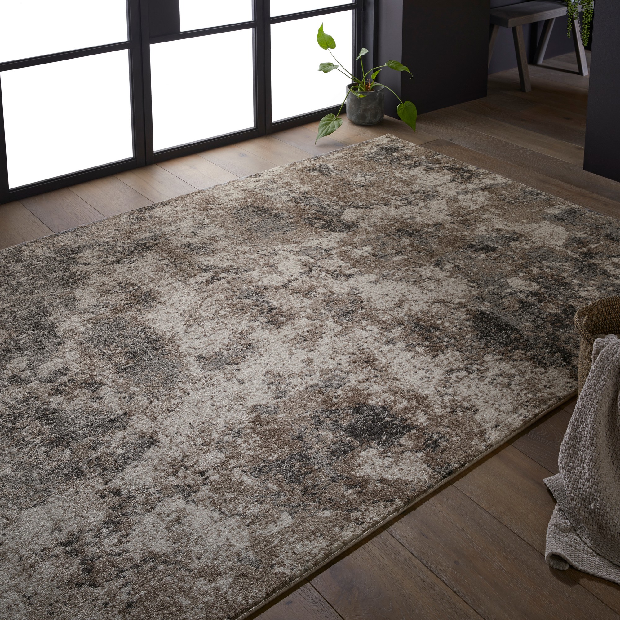 Sanford 522x Distressed Modern Abstract Rug In Grey Multi